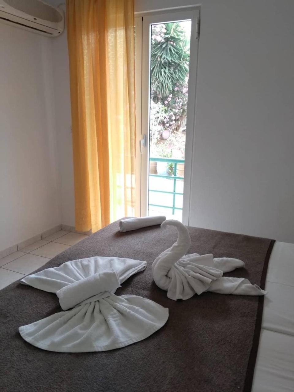 Hiona Seaside Apartment Elounda  Exterior photo